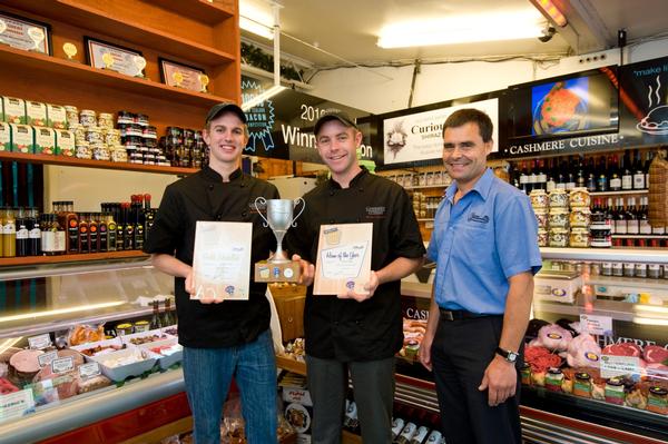  (L-R) Nick Warnes, Kurt Robinson, Chris Mowat-Smith (Sponsor, Courier Sharpening Ltd).